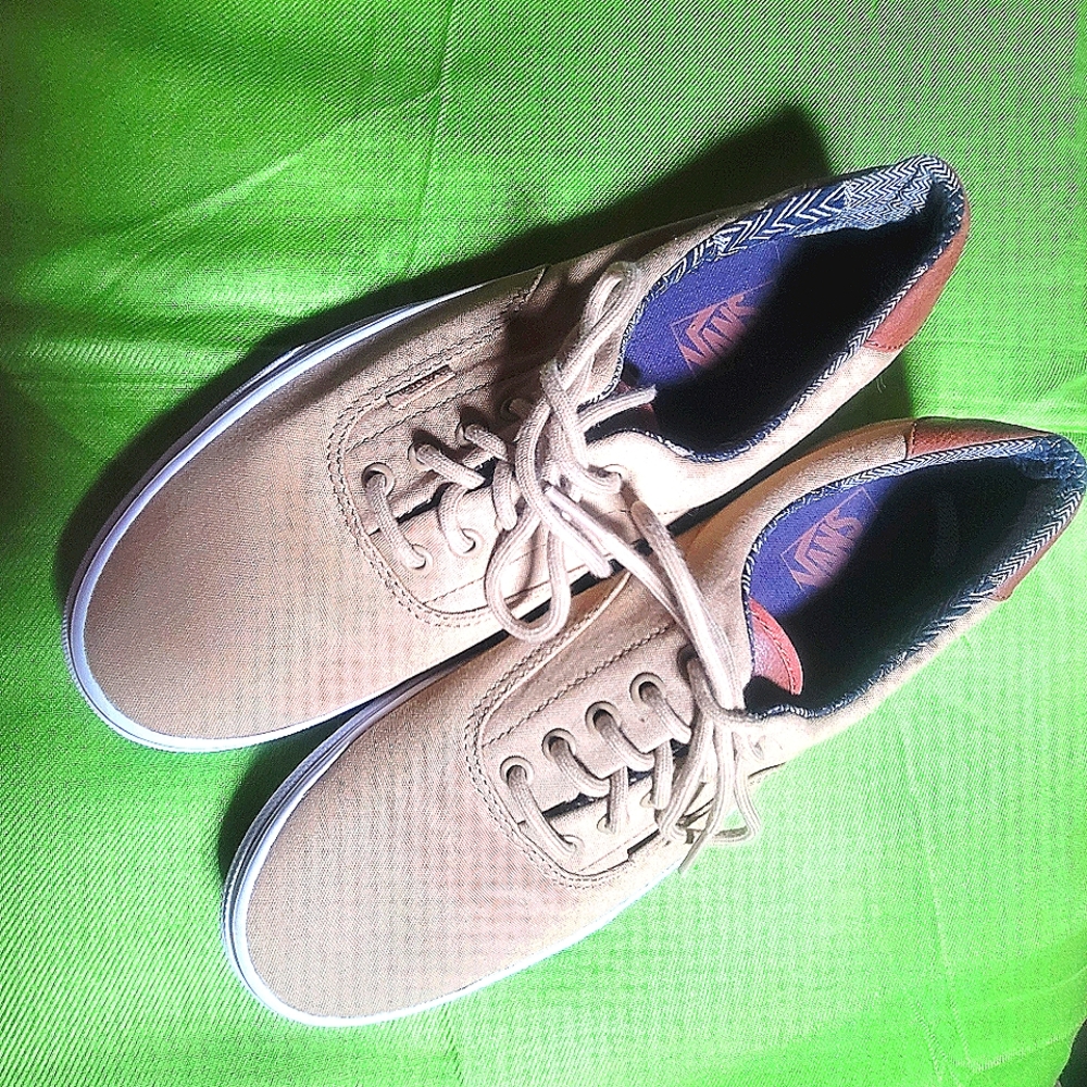 Vans Vintage Size 11 Mens Tan Sneakers